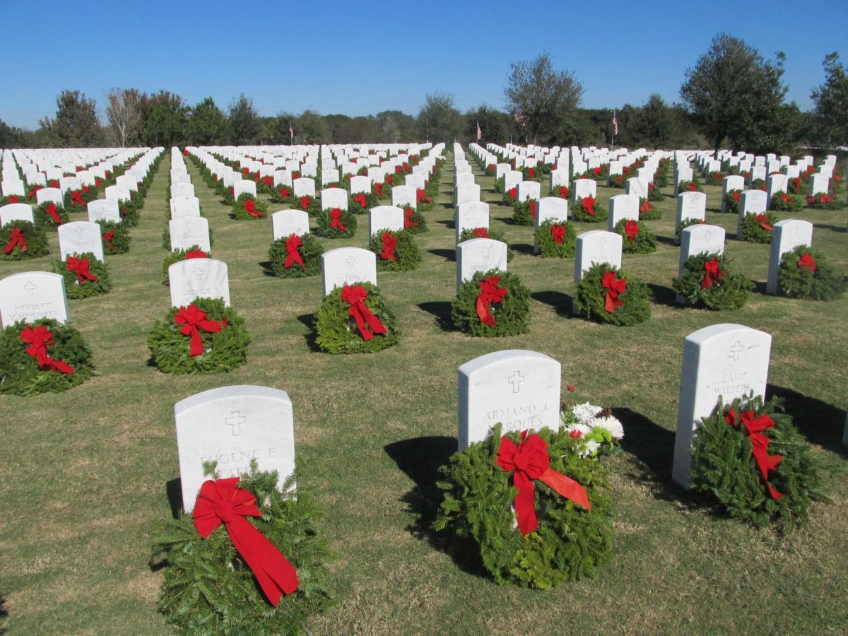 WREATHS ACROSS AMERICA