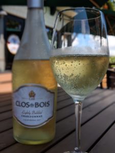 Clos du Bois Lightly Bubbled Chardonnay and Zinfandel